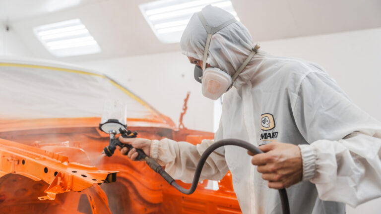 E91 Chassis in paint-45